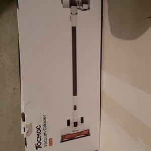 Vacuum cleaner, only used once.